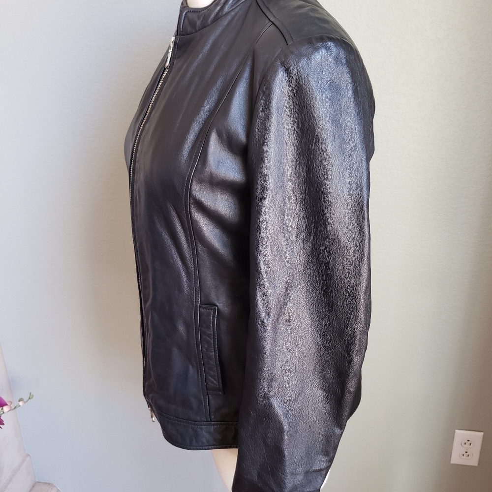Leather jacket - Picture 6 of 8